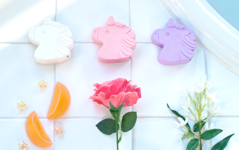 Rainbomb Unicorn - Cute Pick
